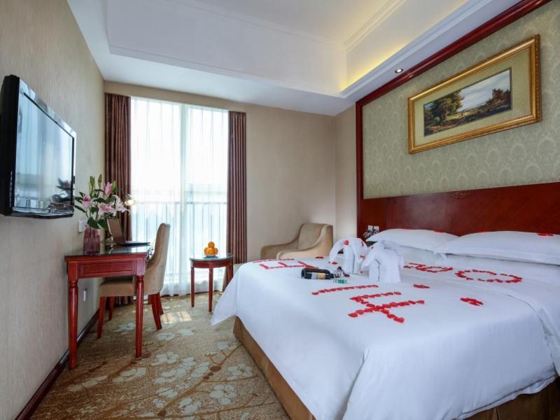 Vienna Hotel Chengdu Exhibition Centre Exterior photo